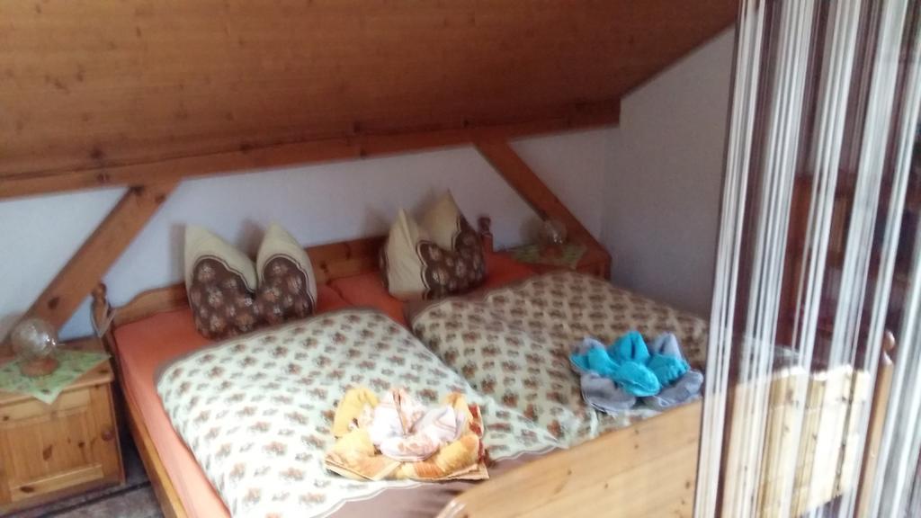 Ferienwohnung Dietlinde Bad Blankenburg Habitación foto